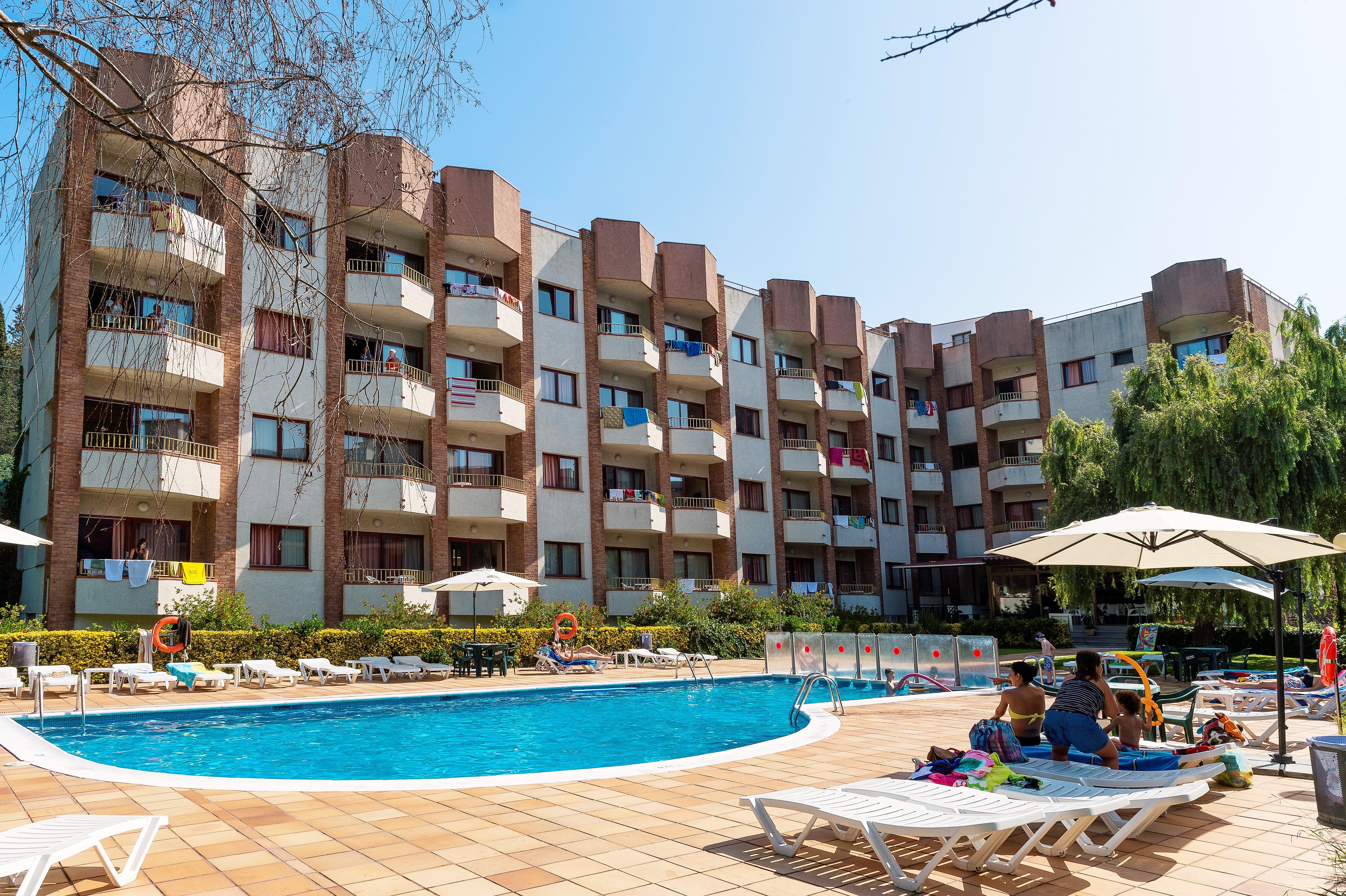 Aparthotel Las Mariposas Лорет де Мар Екстериор снимка