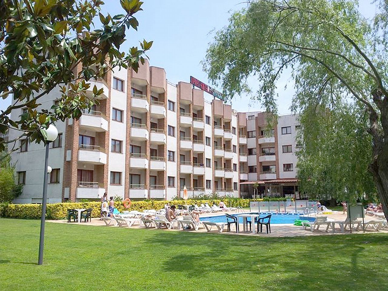 Aparthotel Las Mariposas Лорет де Мар Екстериор снимка
