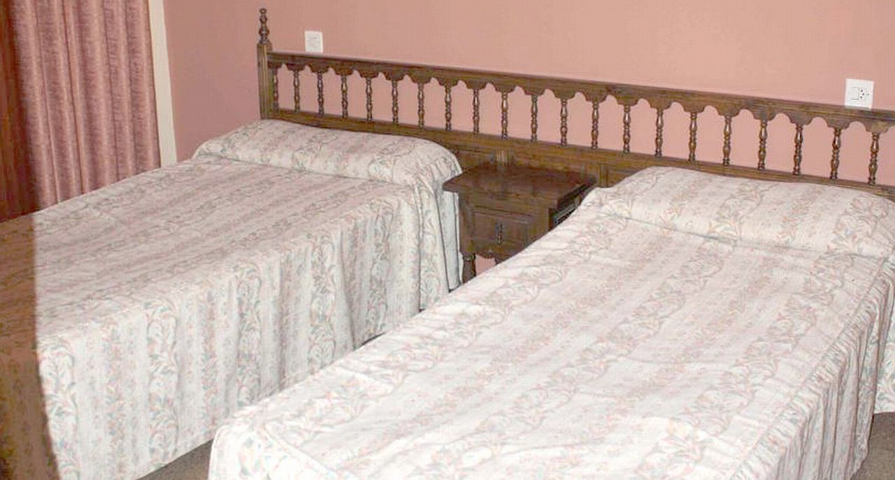 Aparthotel Las Mariposas Лорет де Мар Екстериор снимка